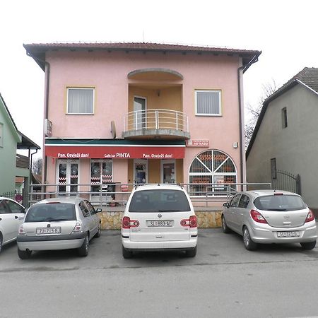 Guest House Pinta Slatina  Ngoại thất bức ảnh