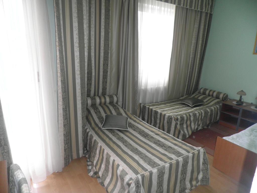 Guest House Pinta Slatina  Ngoại thất bức ảnh