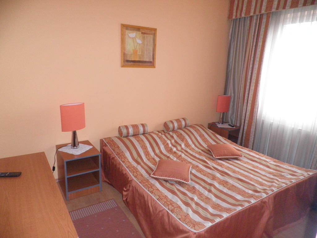 Guest House Pinta Slatina  Ngoại thất bức ảnh
